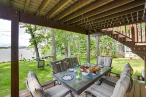 Michigan Lakefront Retreat with Kayaks and 2 Decks